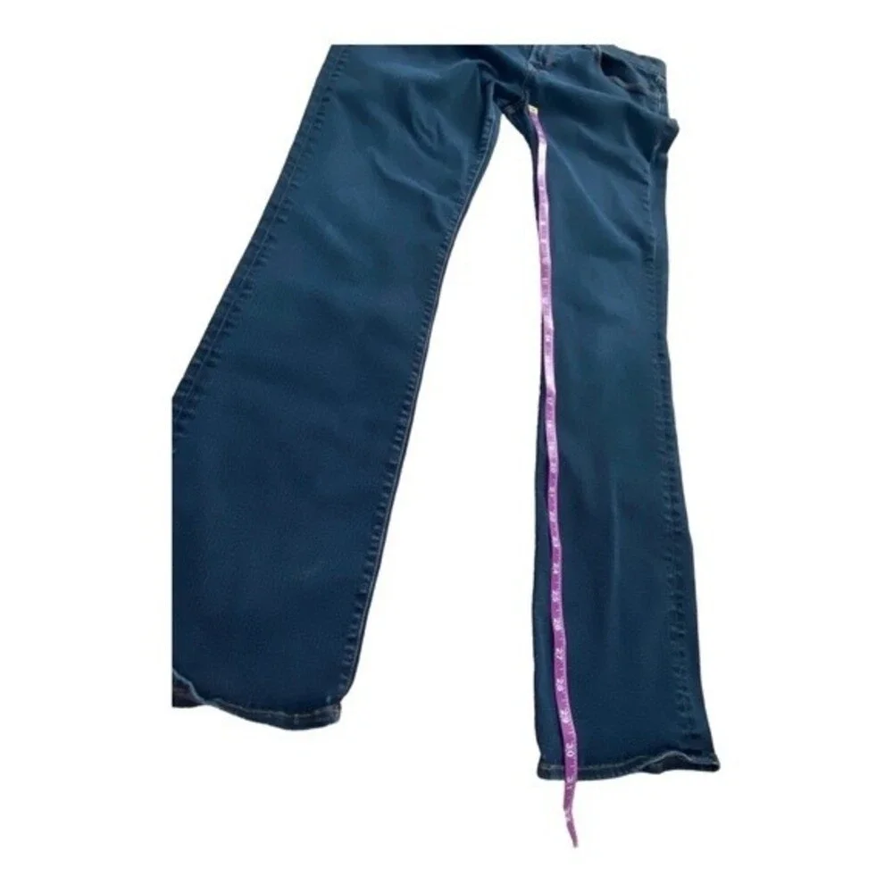 J BRAND Brooke Bootcut‎ Jeans in Color Aura, Size 32, Denim